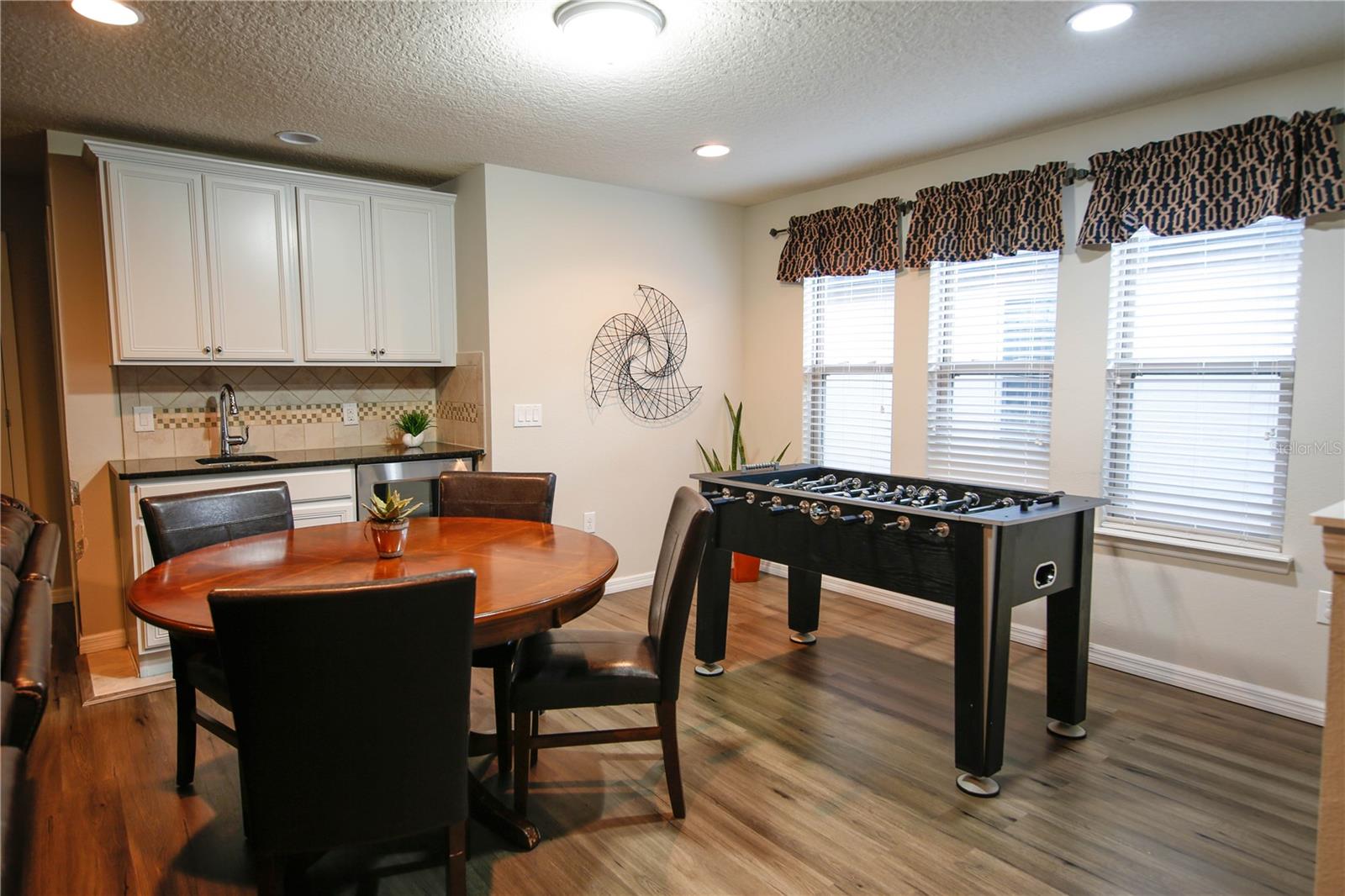 Image 12 of 46 For 8809 Rhodes Street