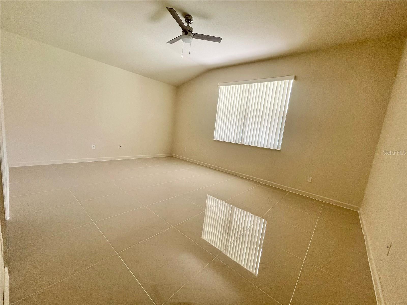 Image 21 of 43 For 2370 Hinsdale Drive