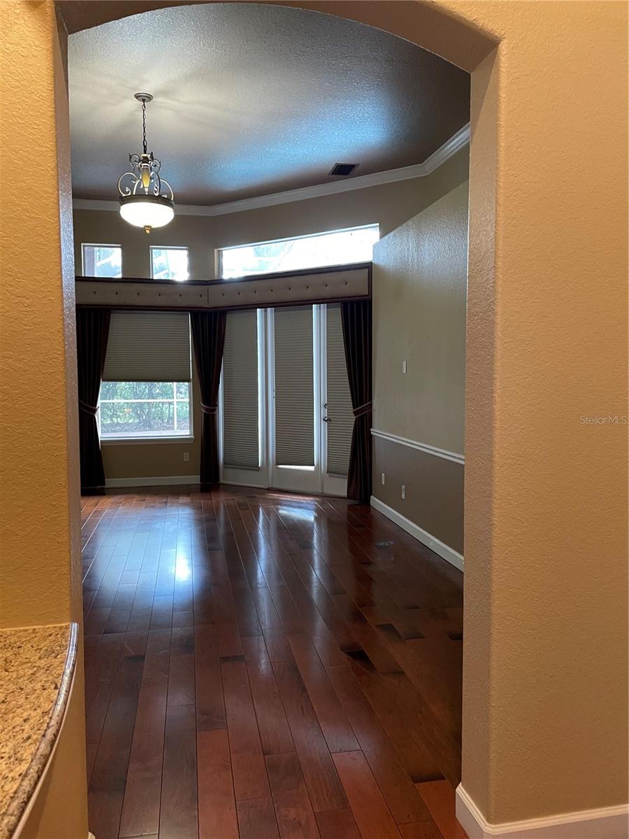 Image 10 of 47 For 8647 Great Cove Drive