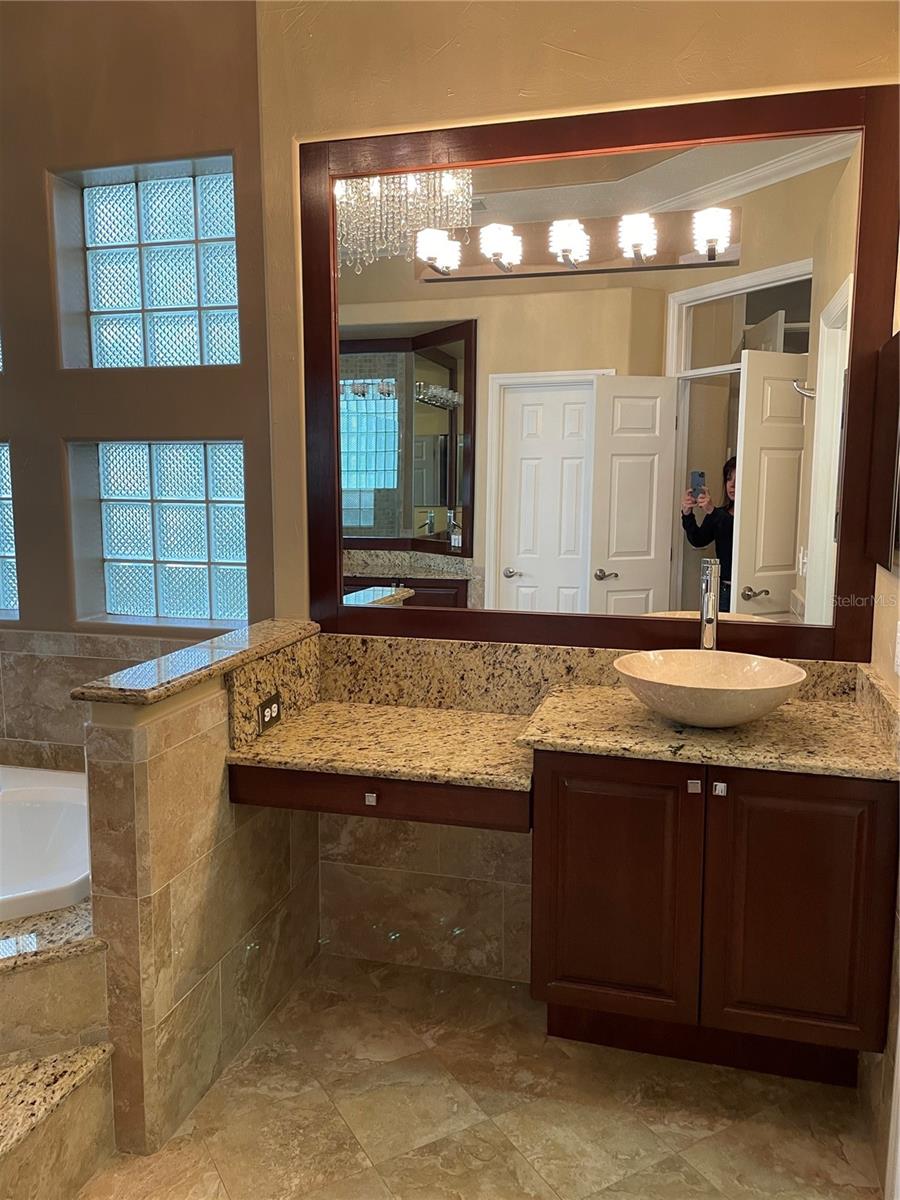 Image 16 of 47 For 8647 Great Cove Drive