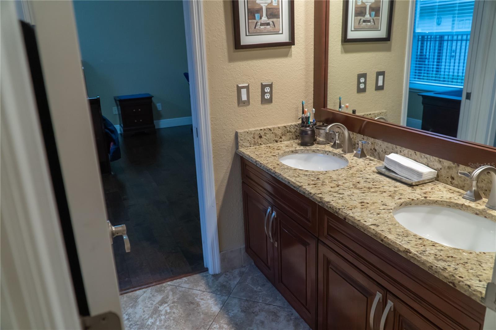 Image 32 of 47 For 8647 Great Cove Drive