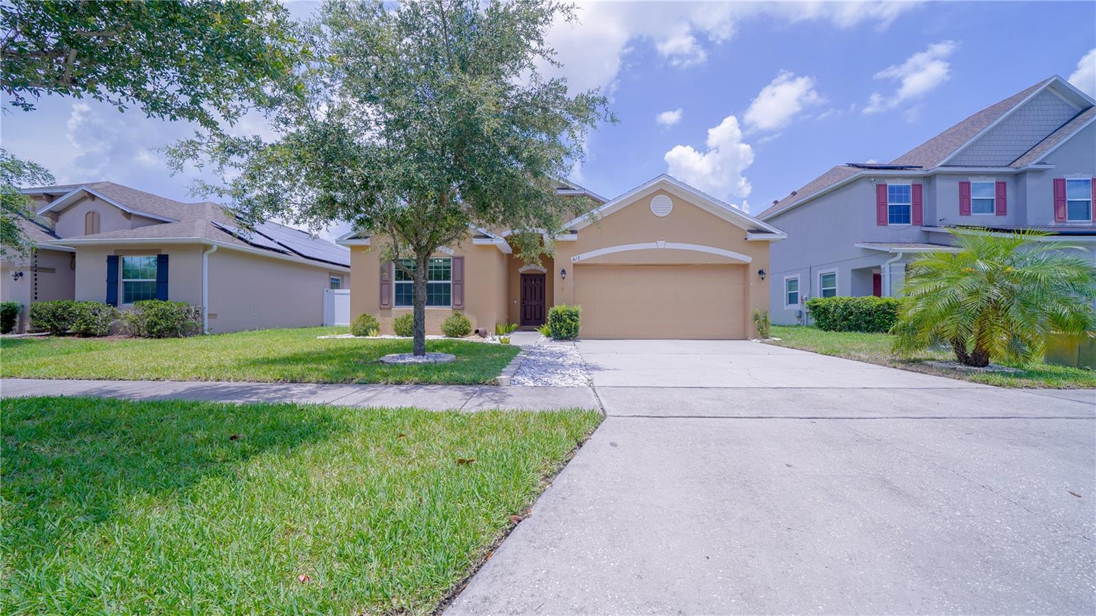 Image 2 of 40 For 647 Washington Way