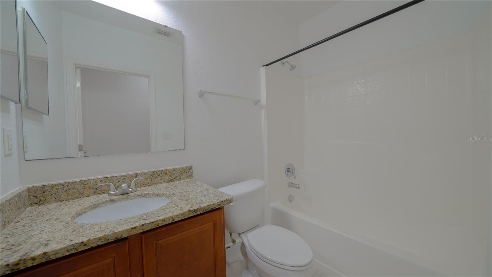 Image 22 of 40 For 647 Washington Way