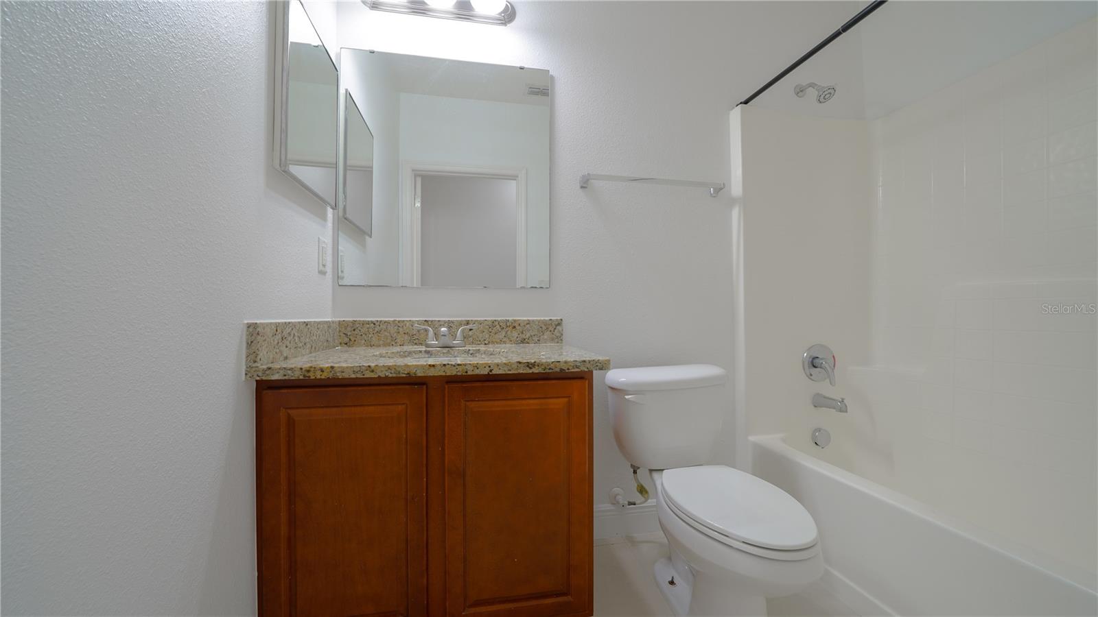 Image 23 of 40 For 647 Washington Way
