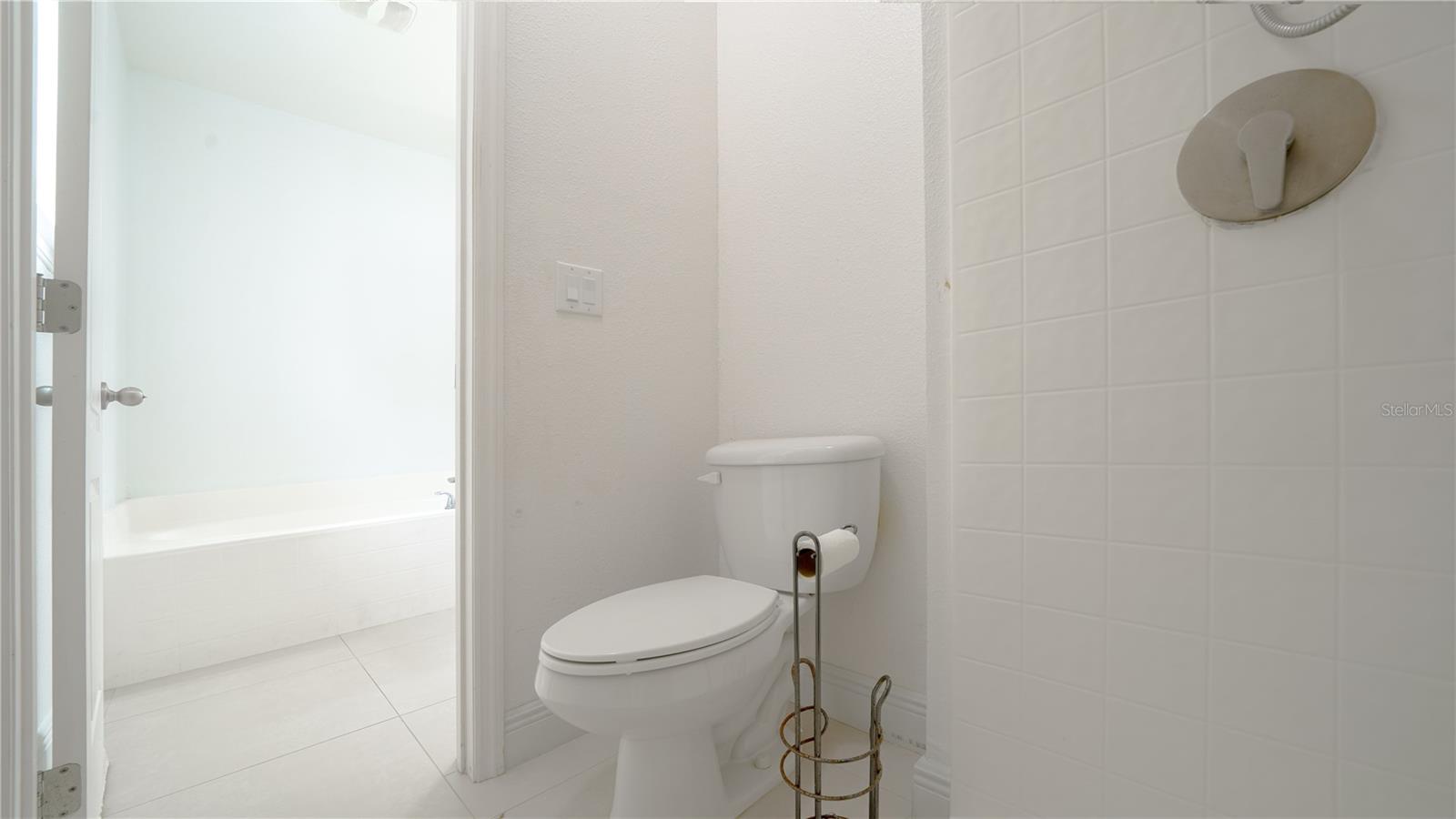 Image 34 of 40 For 647 Washington Way