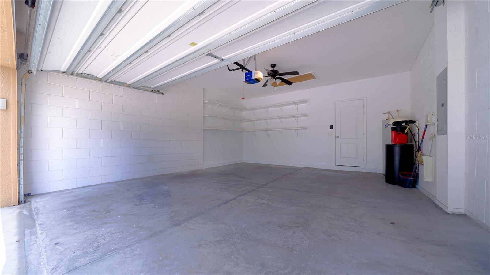 Image 36 of 40 For 647 Washington Way