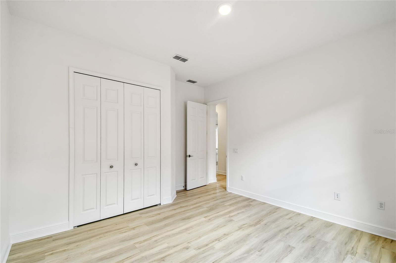 Image 38 of 78 For 517 Milano Rd