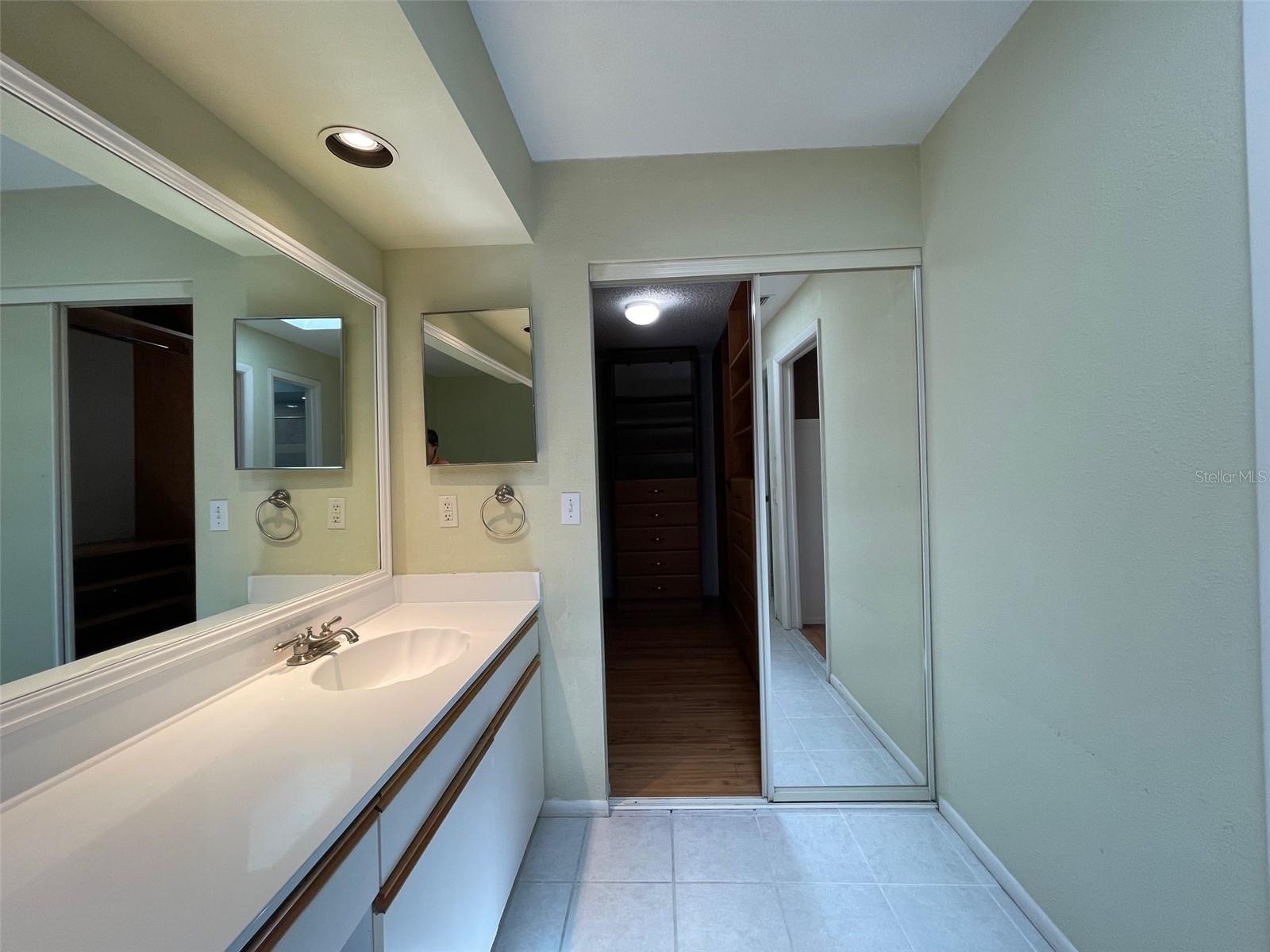 Image 13 of 53 For 7200 Green Pine Court