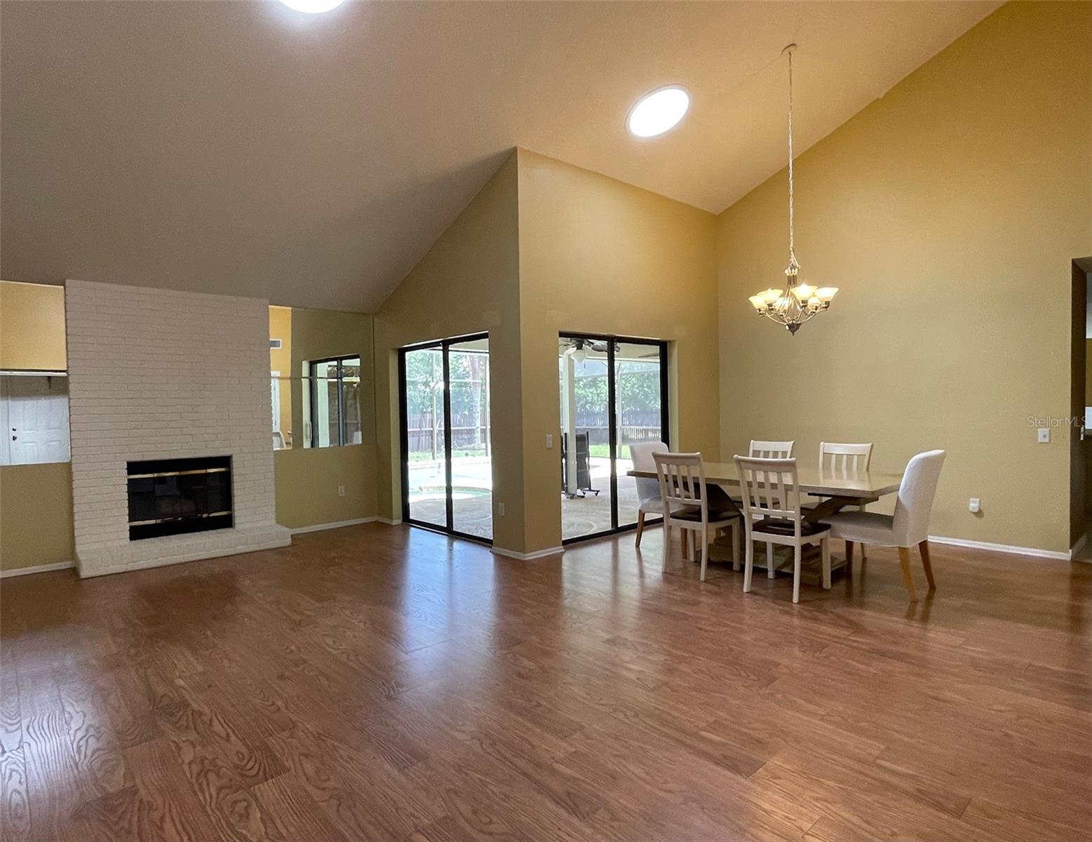 Image 5 of 53 For 7200 Green Pine Court