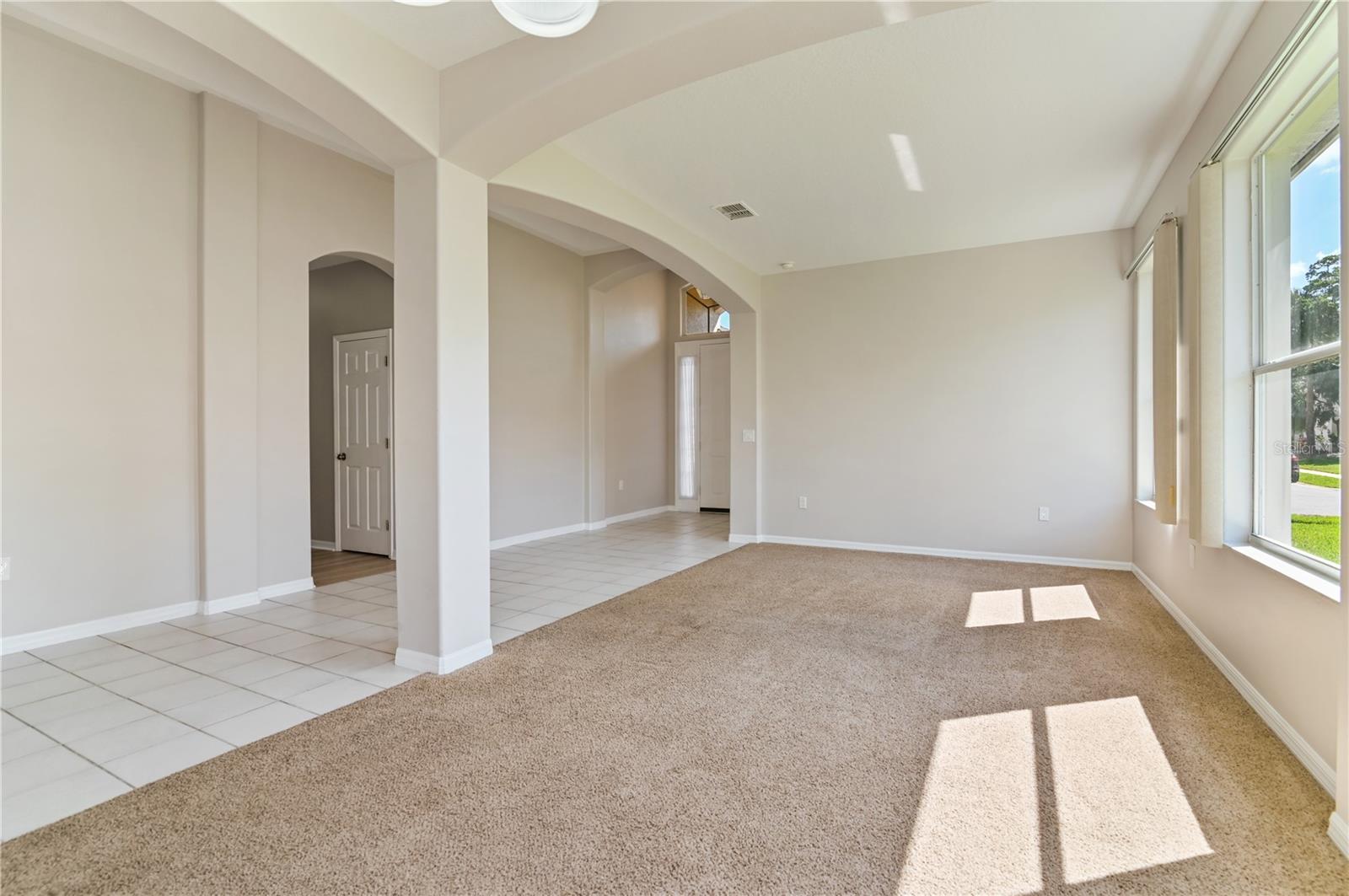Image 10 of 55 For 1746 Golfview Drive