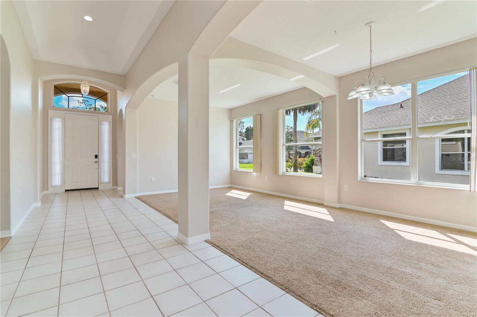 Image 11 of 55 For 1746 Golfview Drive