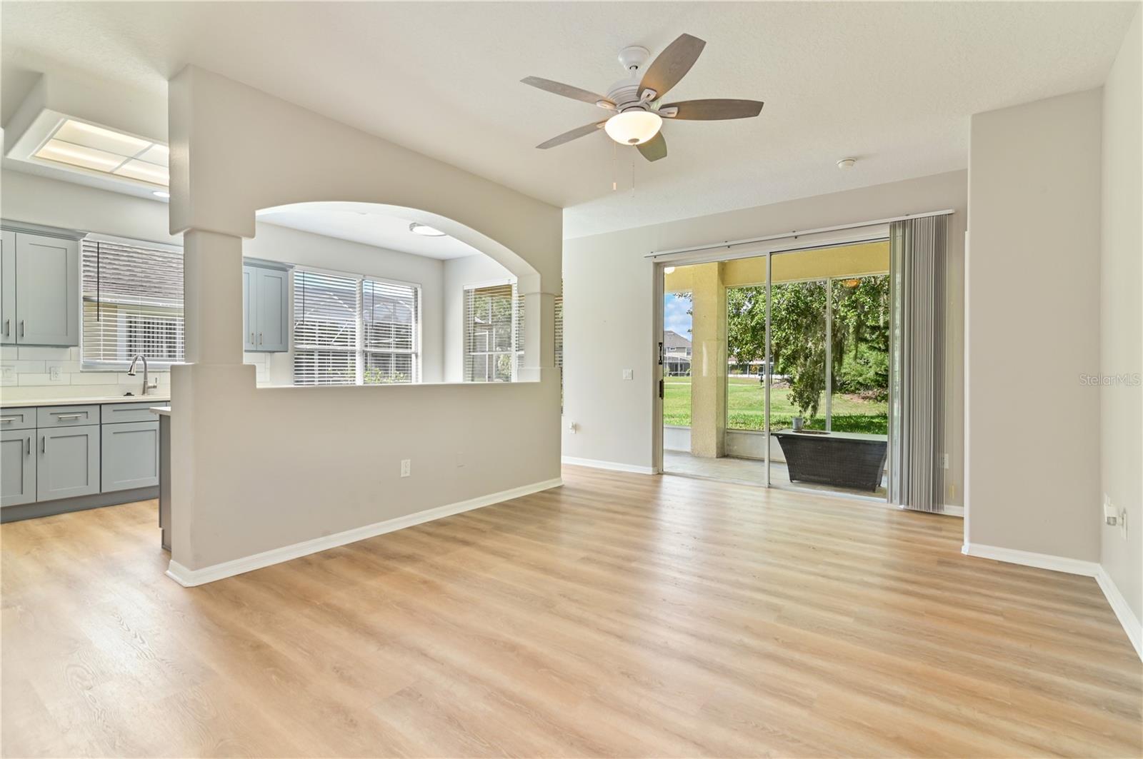 Image 14 of 55 For 1746 Golfview Drive
