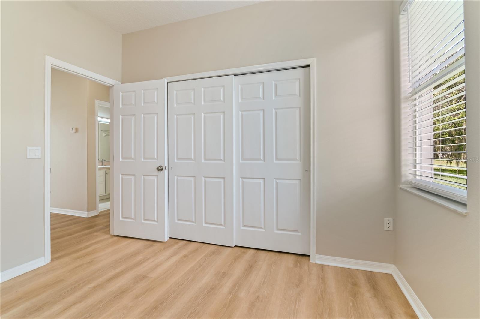 Image 37 of 55 For 1746 Golfview Drive
