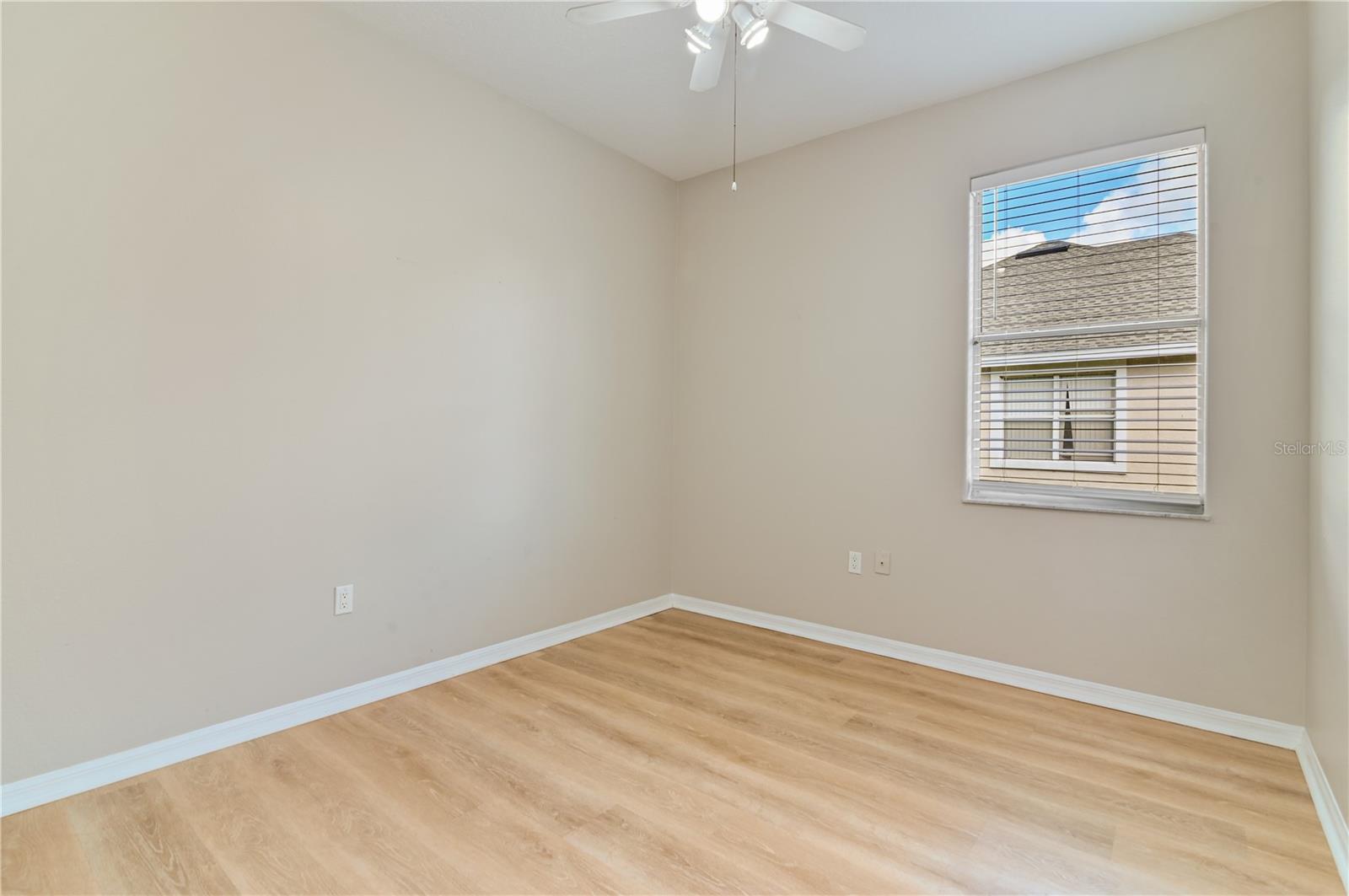 Image 39 of 55 For 1746 Golfview Drive