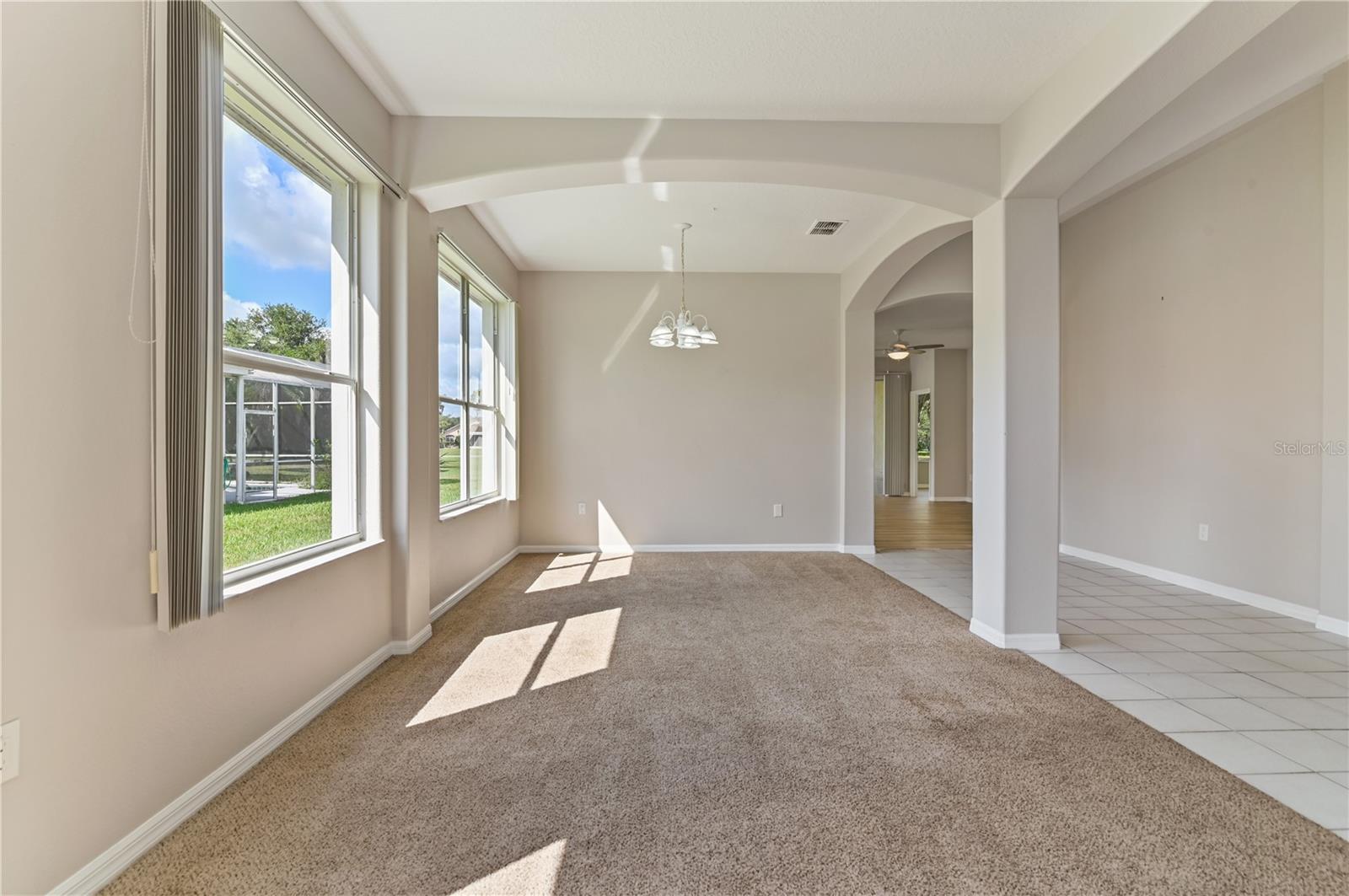 Image 7 of 55 For 1746 Golfview Drive