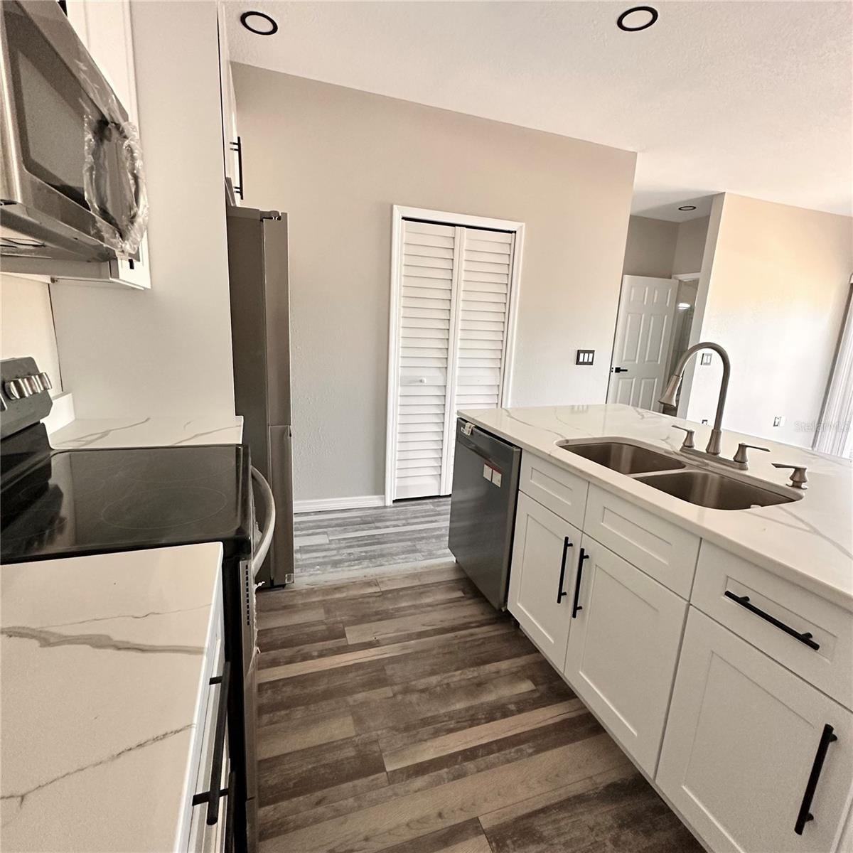 Image 11 of 55 For 601 Highlands Lake Drive