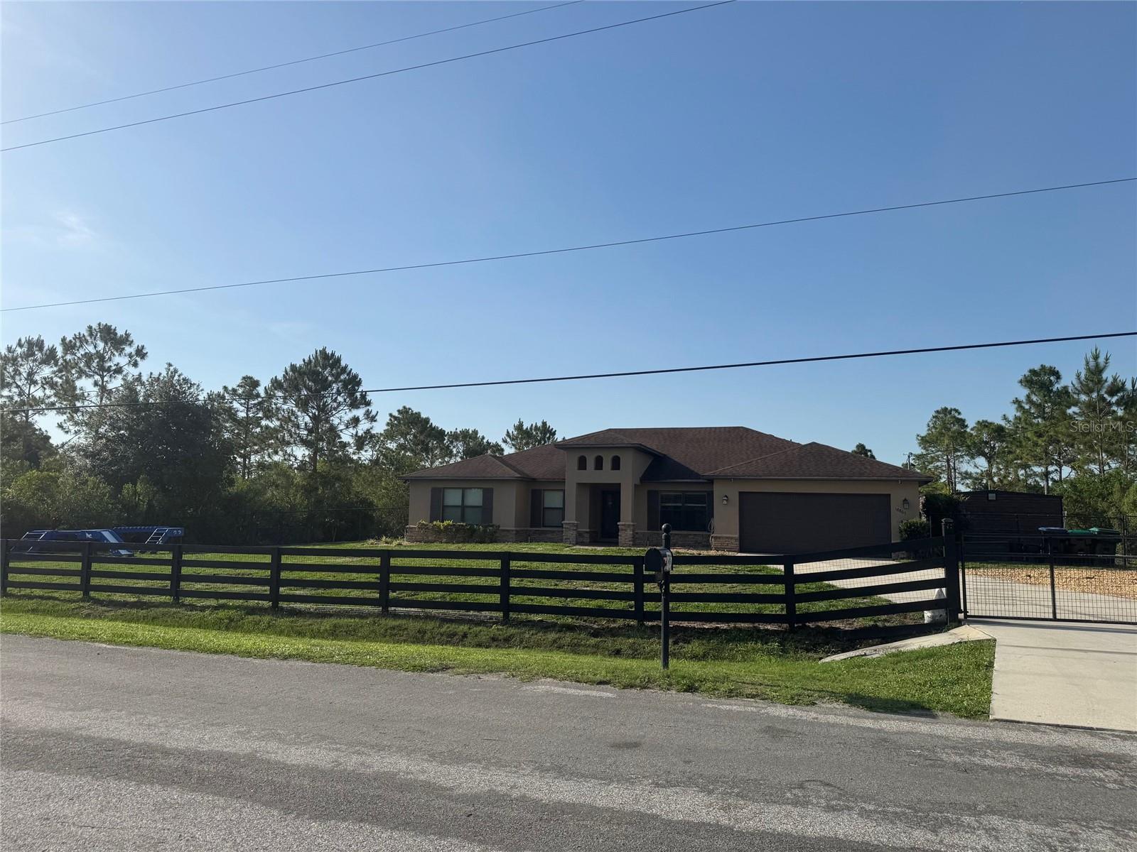 Image 4 of 32 For 18805 Nettleton Street
