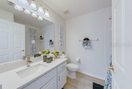 Image 11 of 41 For 926 Balmoral Drive