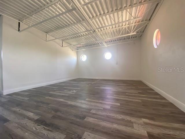 Image 12 of 22 For 406 Vine Suite B Street