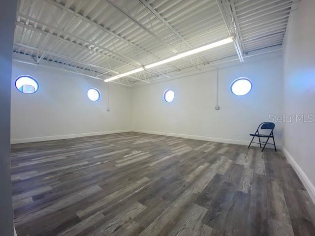 Image 5 of 22 For 406 Vine Suite B Street