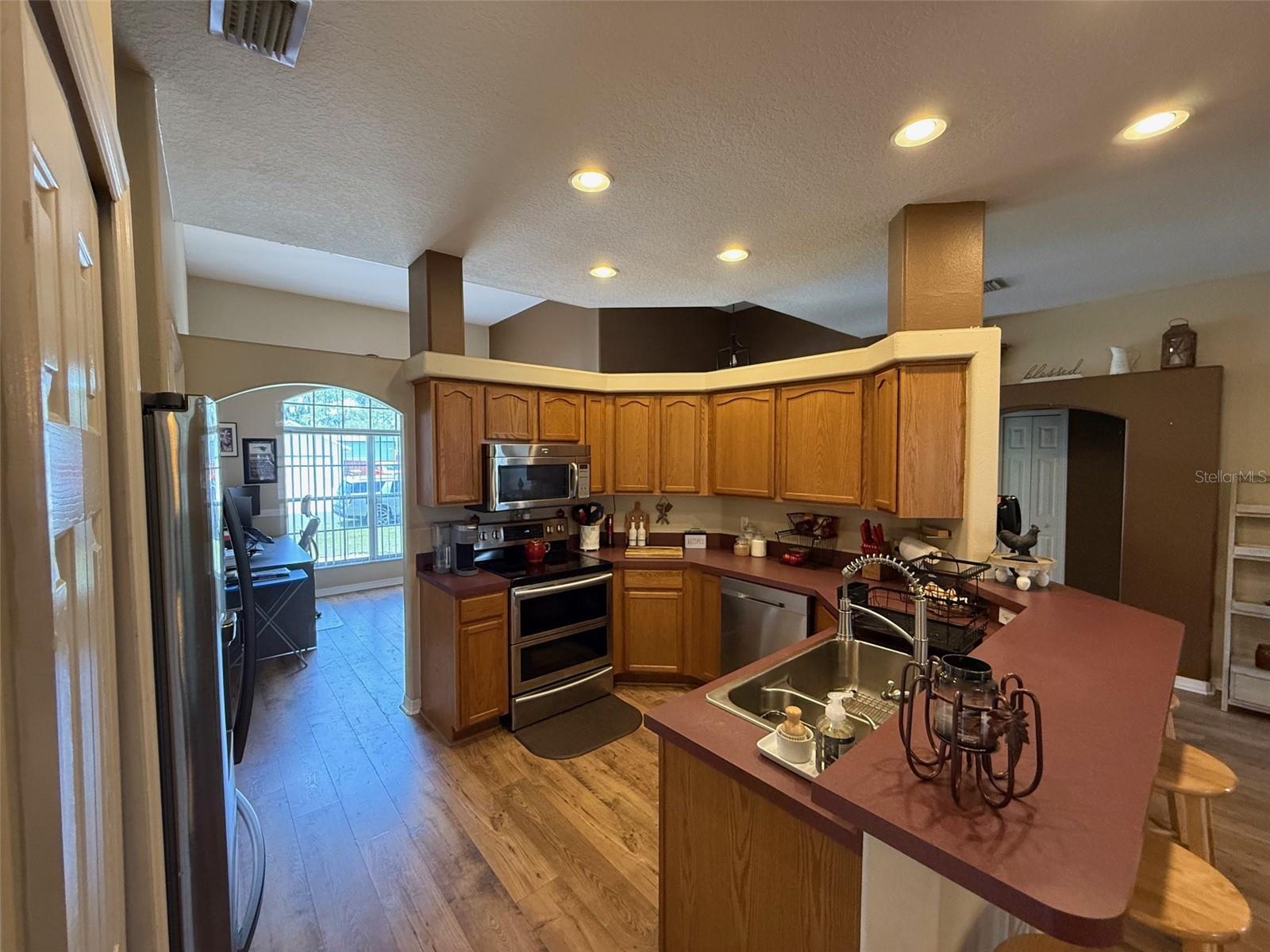 Image 11 of 28 For 6480 Fall Street
