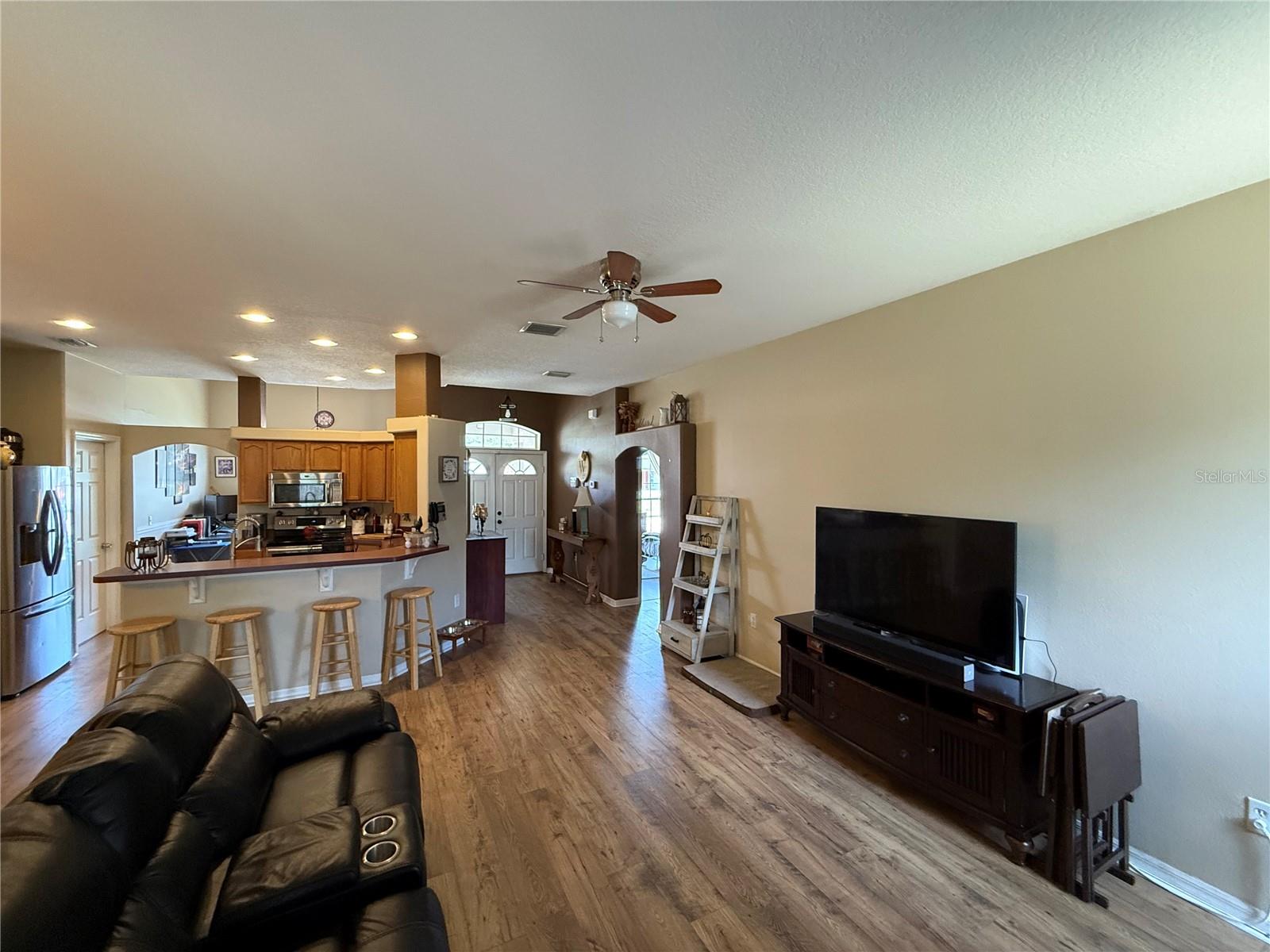 Image 8 of 28 For 6480 Fall Street