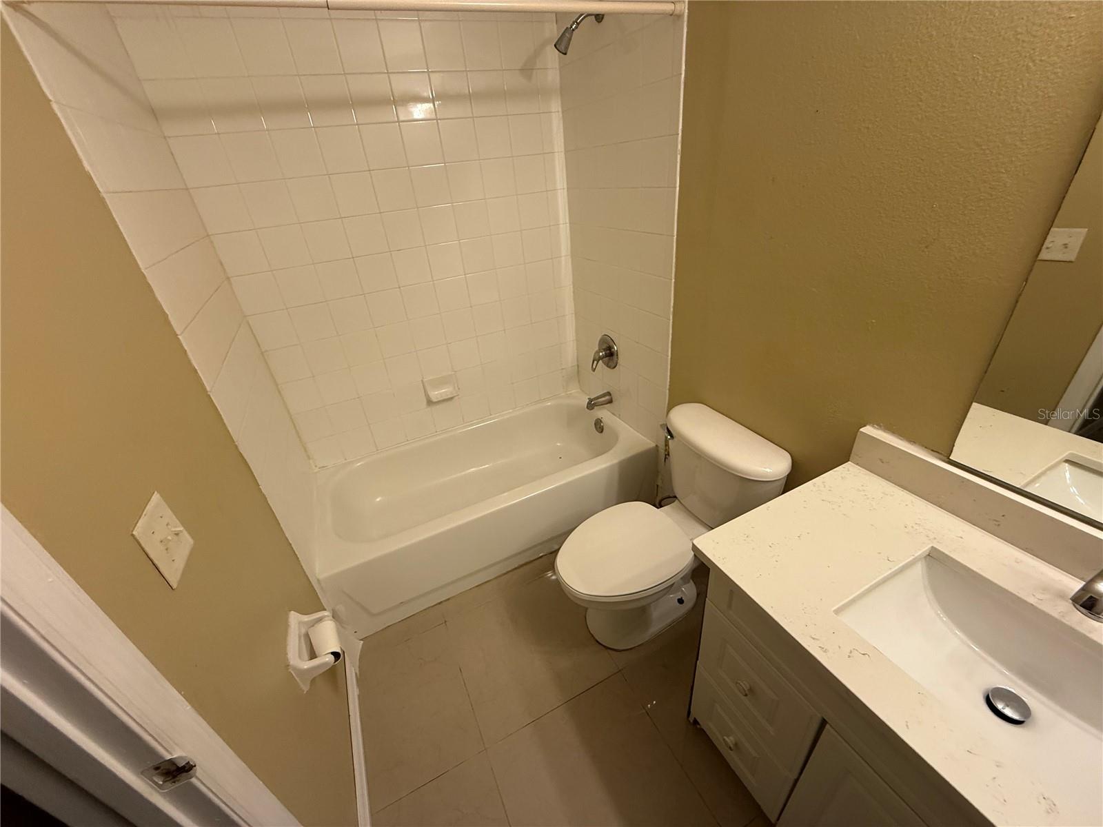 Image 3 of 18 For 709 Orchid Drive