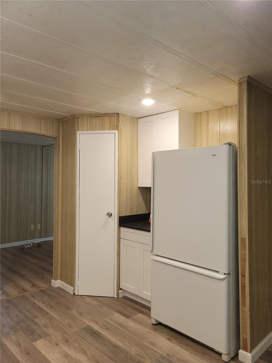 Image 4 of 4 For 1715 Indian Trail