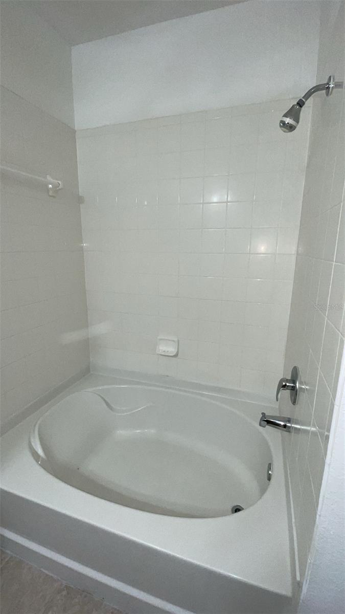 Image 18 of 18 For 6125 Metrowest Boulevard 113