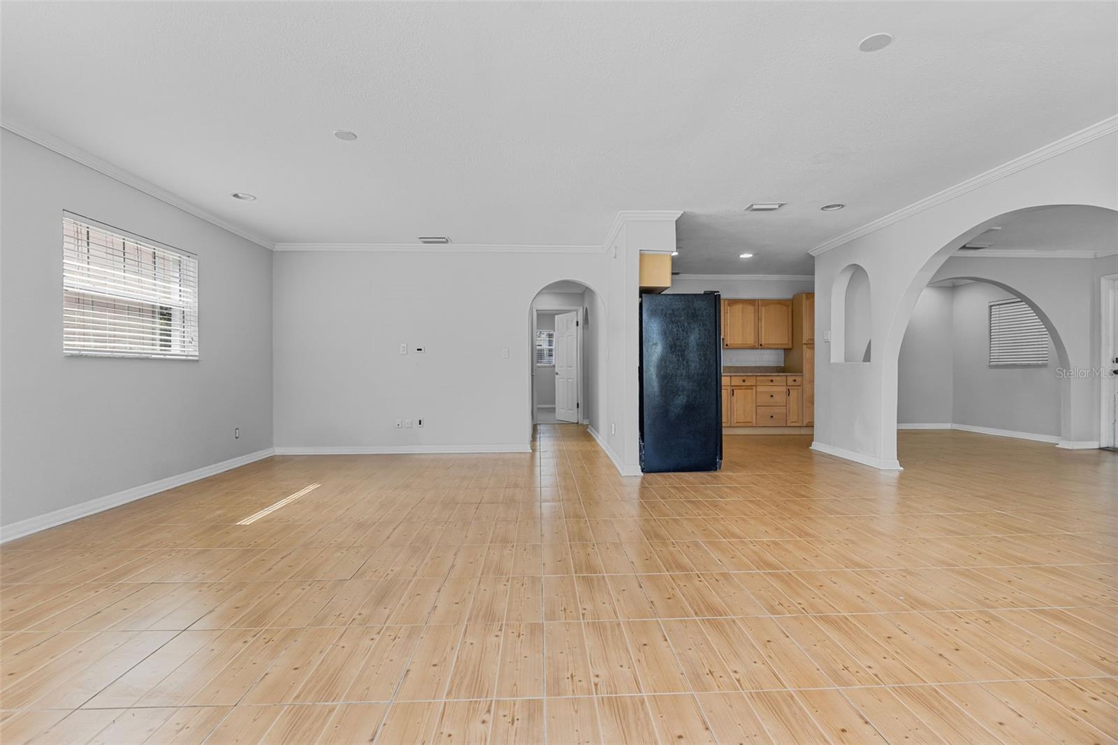 Image 4 of 46 For 4408 Prescott Street