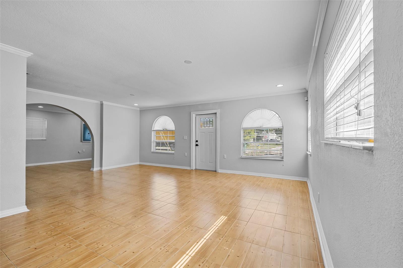 Image 6 of 46 For 4408 Prescott Street