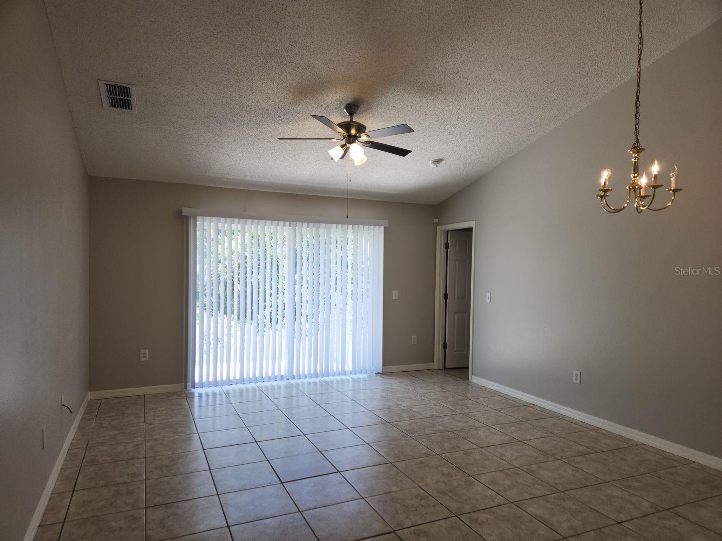 Image 11 of 32 For 1605 Redfin Drive