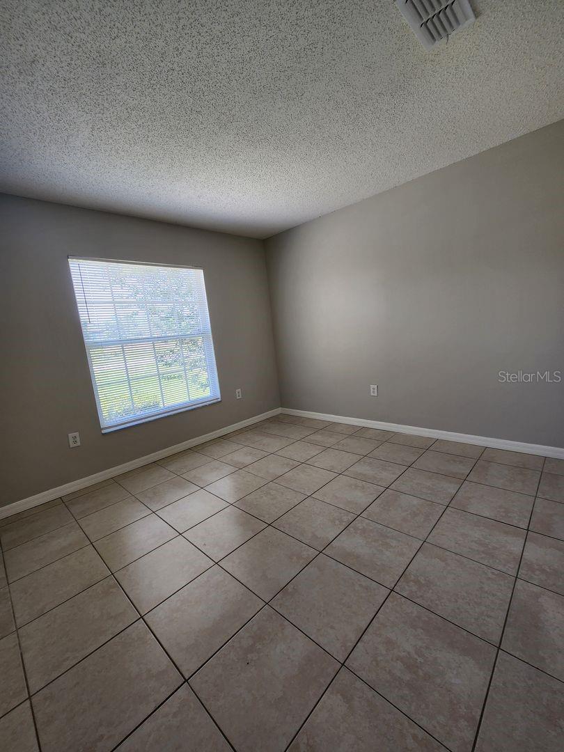 Image 18 of 32 For 1605 Redfin Drive