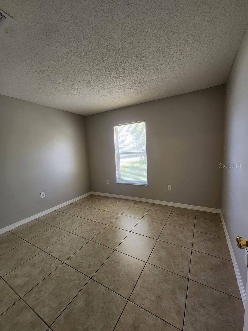 Image 20 of 32 For 1605 Redfin Drive