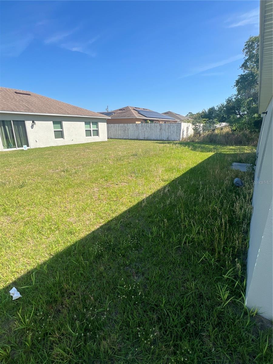Image 11 of 12 For 46 Willow Lane