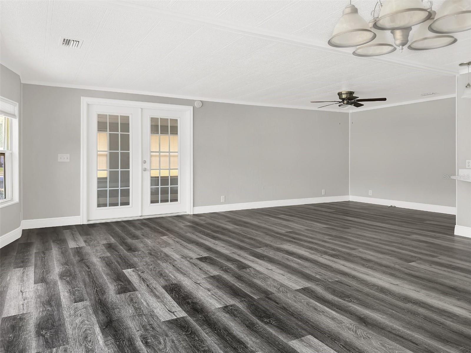 Image 10 of 42 For 3327 Citrus Circle