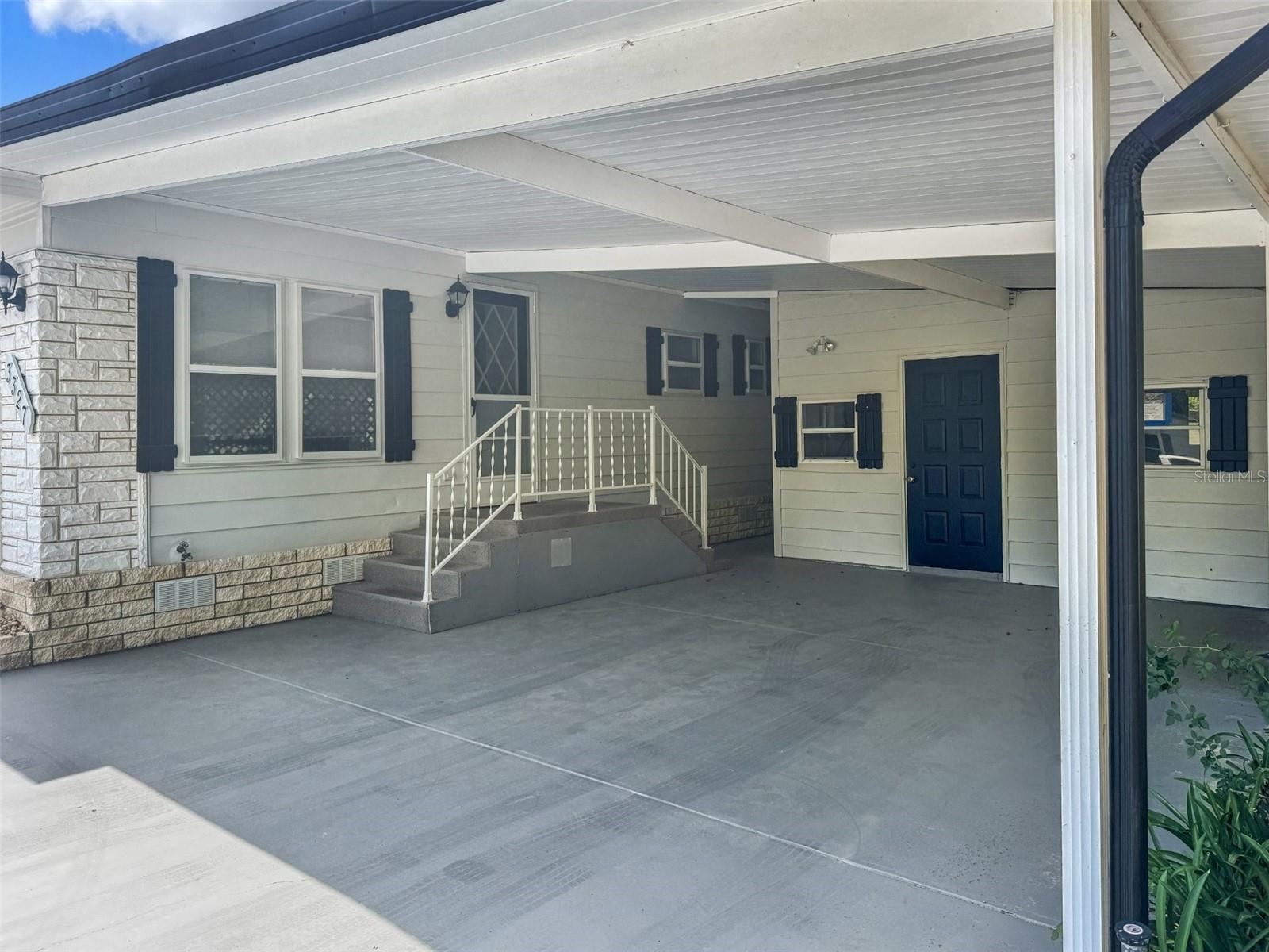 Image 4 of 42 For 3327 Citrus Circle