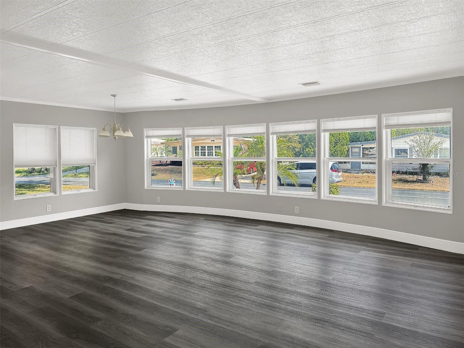 Image 8 of 42 For 3327 Citrus Circle