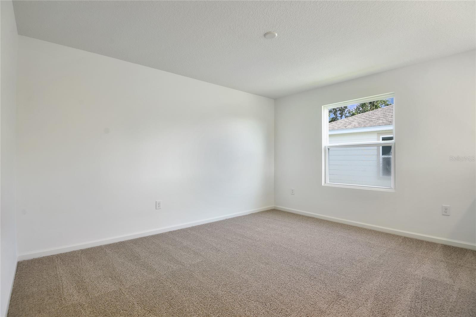 Image 12 of 20 For 738 Lake Dell Avenue