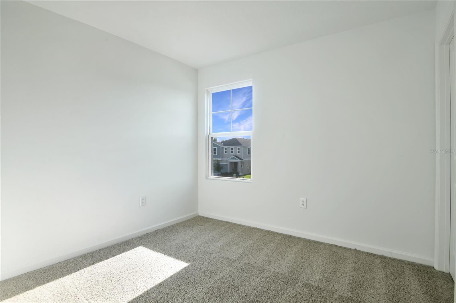 Image 16 of 20 For 738 Lake Dell Avenue