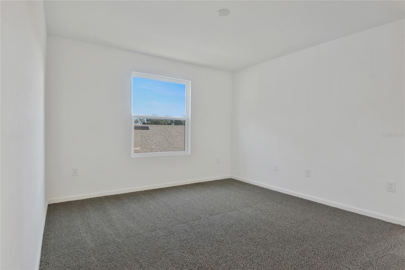 Image 10 of 21 For 734 Lake Dell Avenue