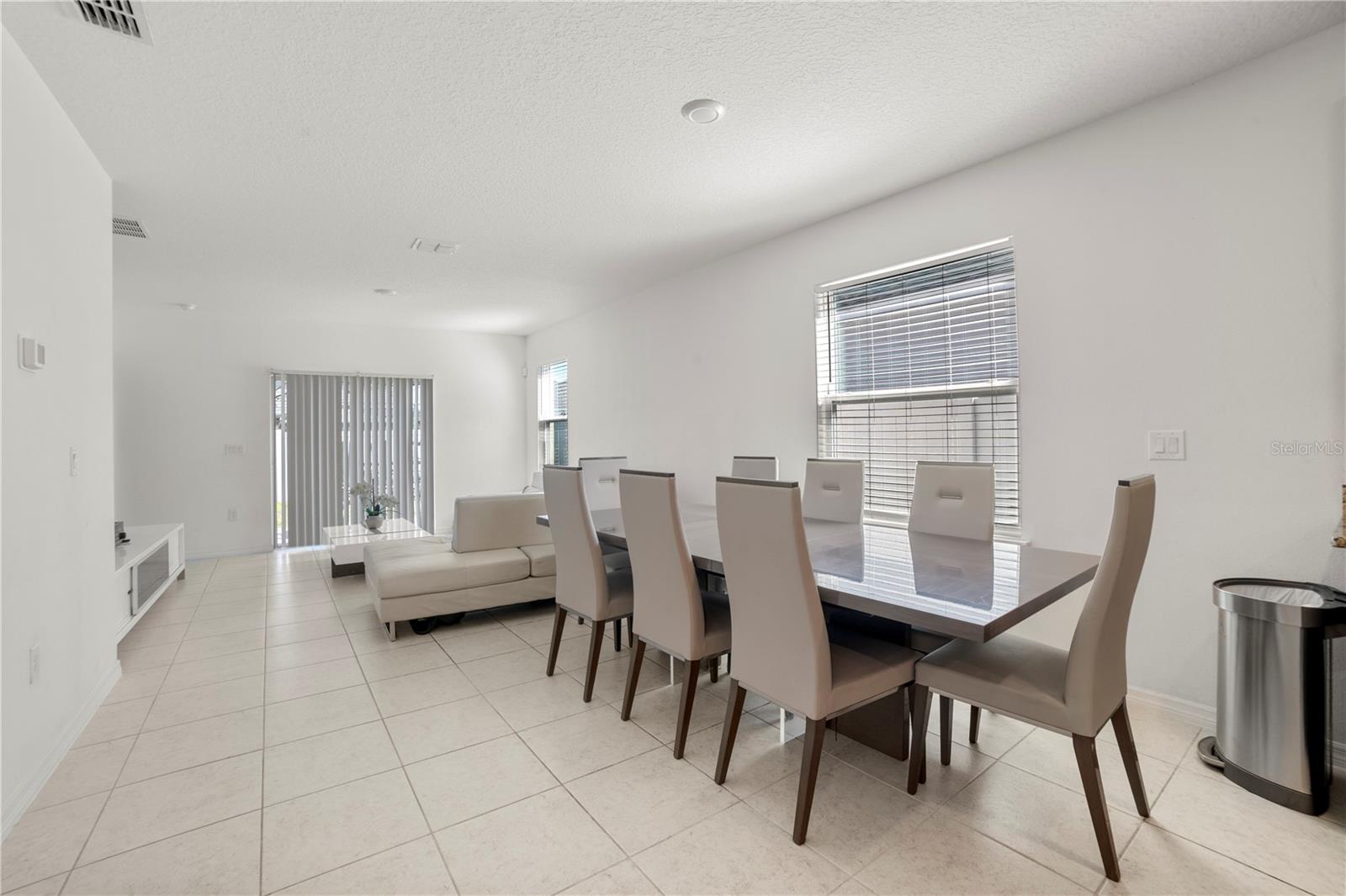 Image 10 of 27 For 817 Bocavista Court