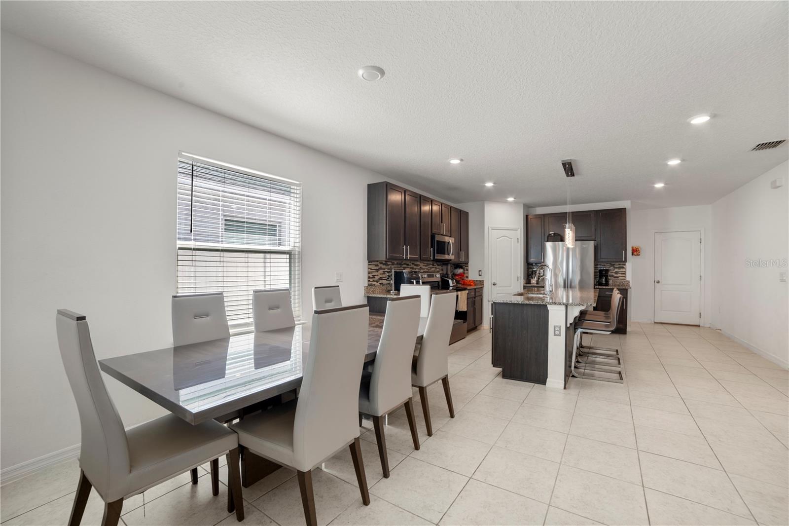 Image 11 of 27 For 817 Bocavista Court