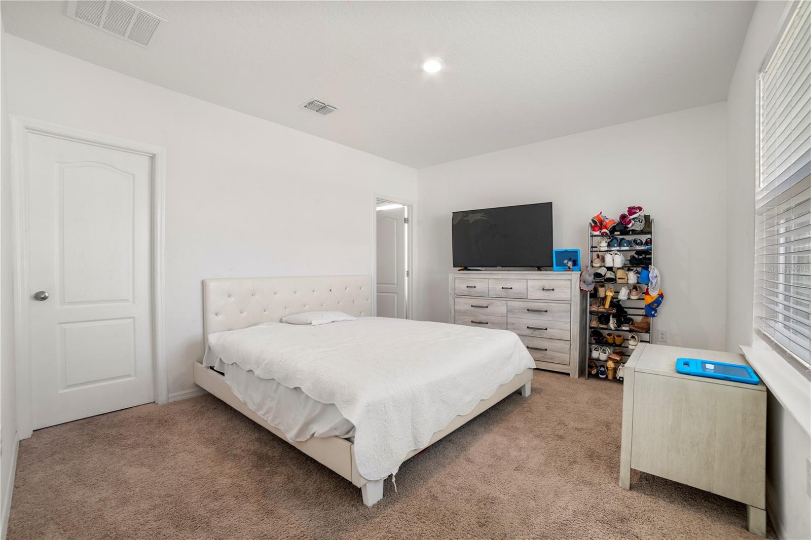 Image 16 of 27 For 817 Bocavista Court