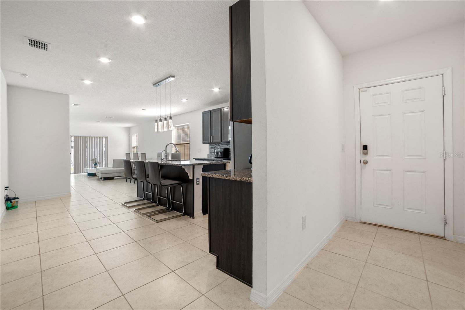 Image 5 of 27 For 817 Bocavista Court
