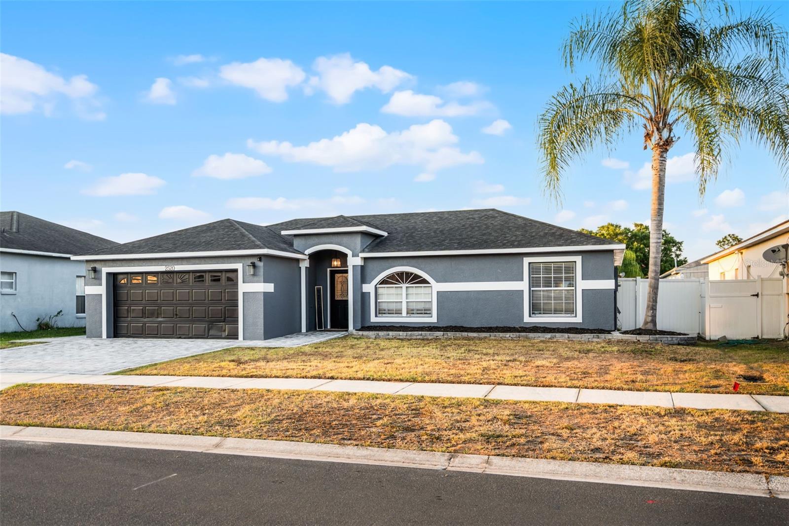 Image 8 of 66 For 2520 Jasmine Trace Drive