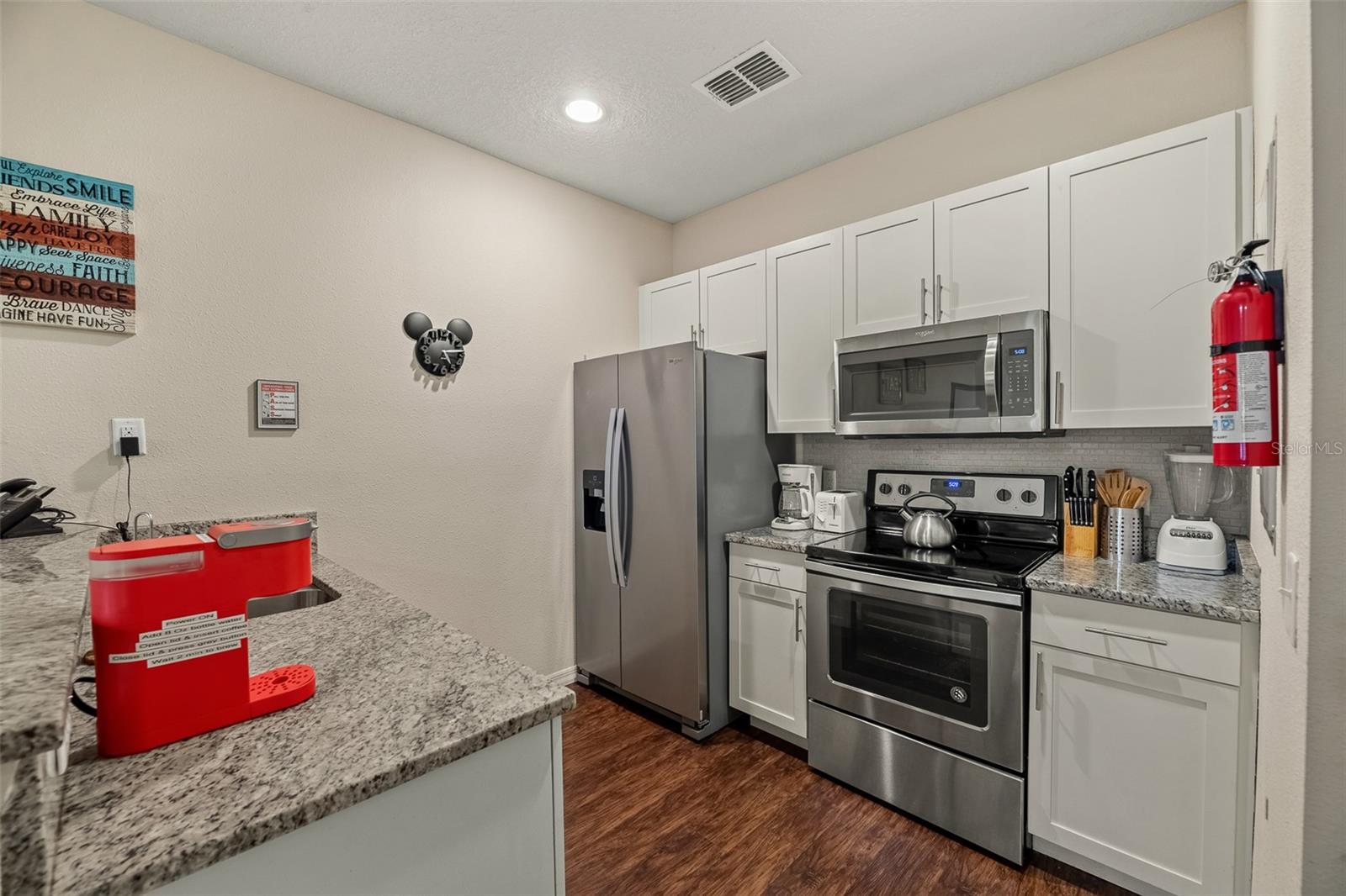 Image 12 of 30 For 8921 Shine Drive