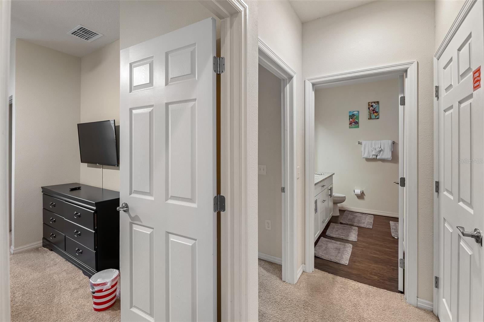 Image 22 of 30 For 8921 Shine Drive