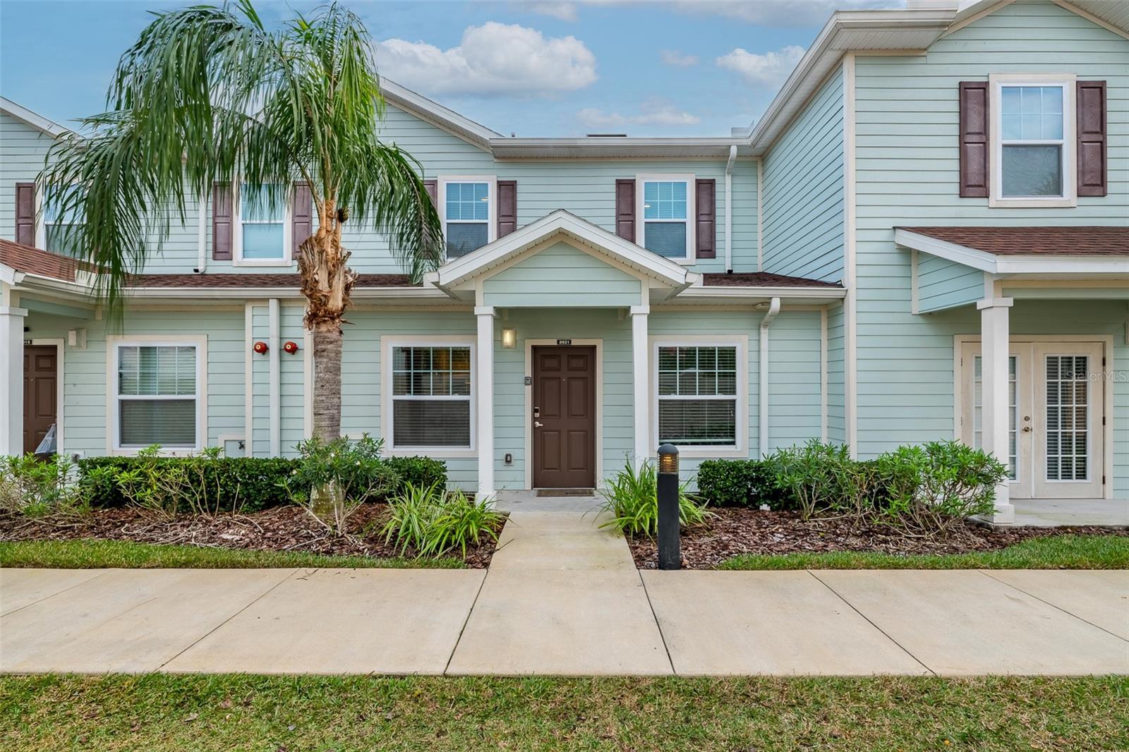 Image 6 of 30 For 8921 Shine Drive