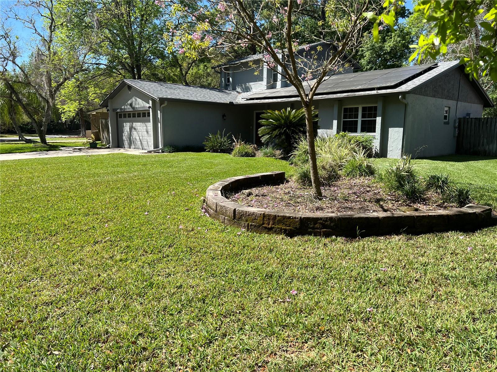 Image 2 of 16 For 878 Elgin Drive